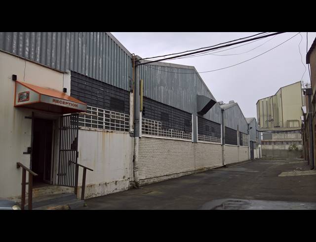 1,915M² WAREHOUSE TO LET IN ISANDO